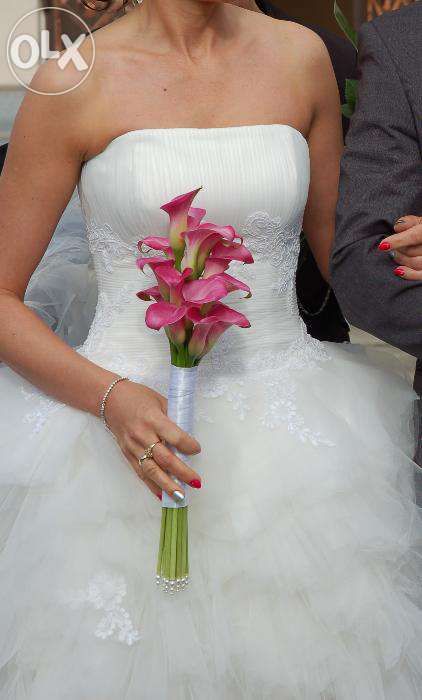 Suknia ślubna cena 300