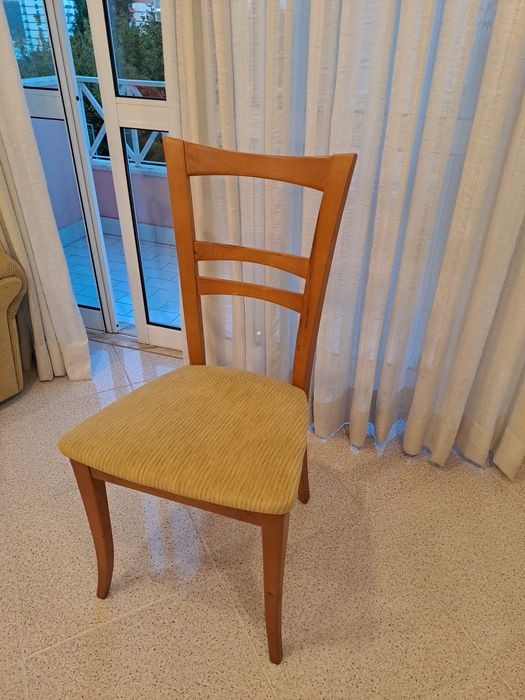 4 Dining Room Chairs64285666042497123