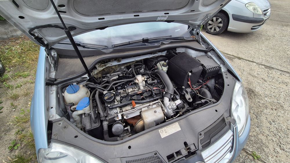 Golf 1.4 TSI 2009r  , uszkodzony,odpala brak mocy  250tys km