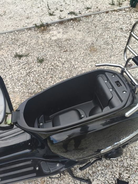 Scooter Neco Dinno 125