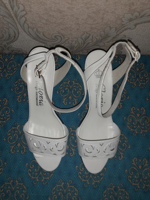 Босоножки Босоніжки