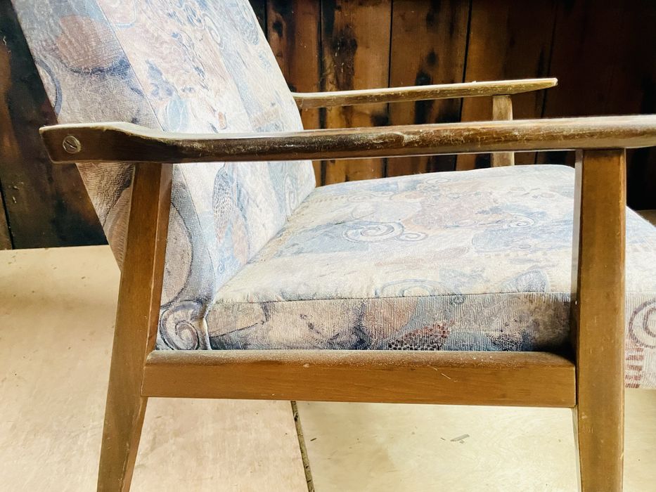 Fotel Lisek PRL z lat 70 do renowacji