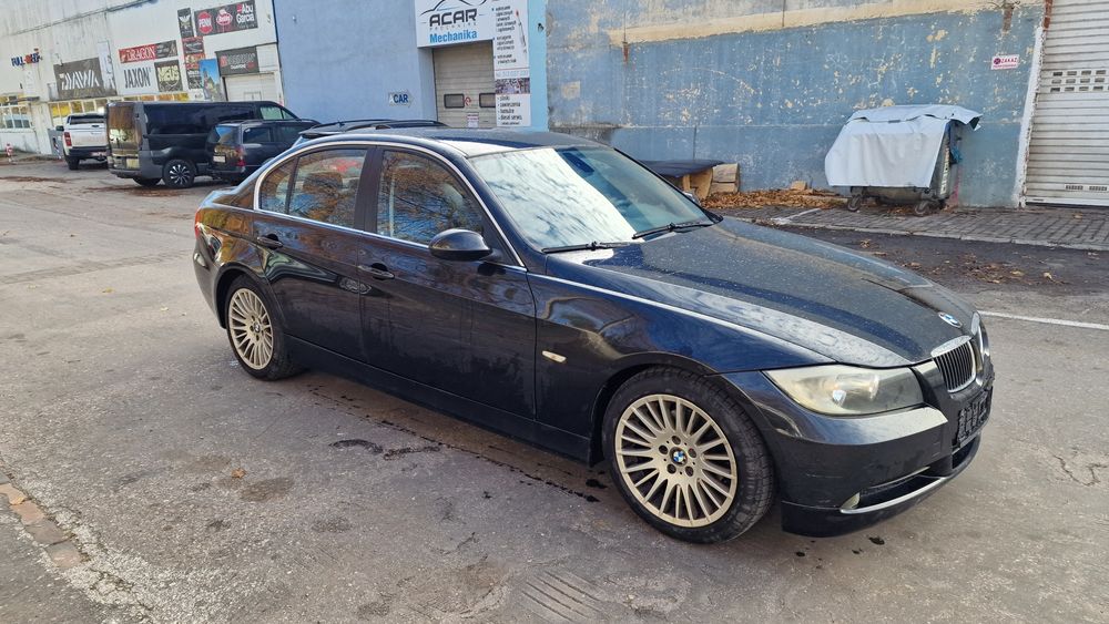 Bmw 325i e90 475/9  lampa blotnik tył drzwi klapa