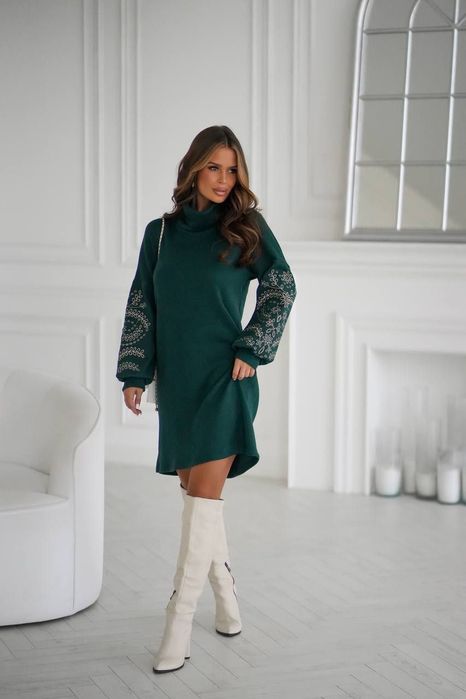 Дуже вишукана сукня  з ангори!!