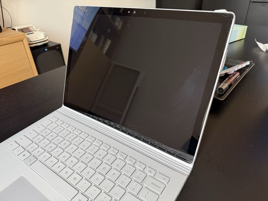 Microsoft surface book 1
