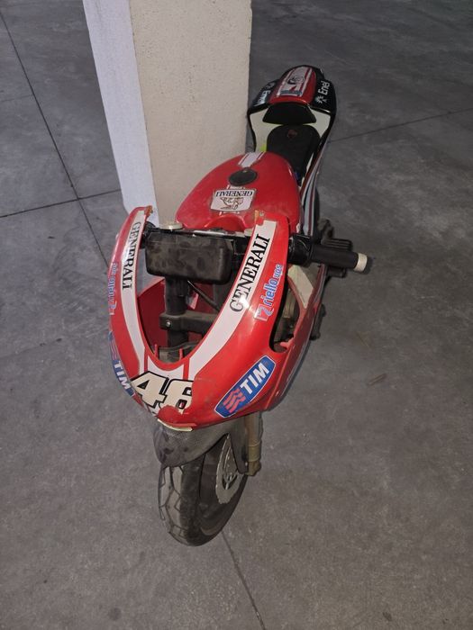 Mota a bateria replica DUCATI.