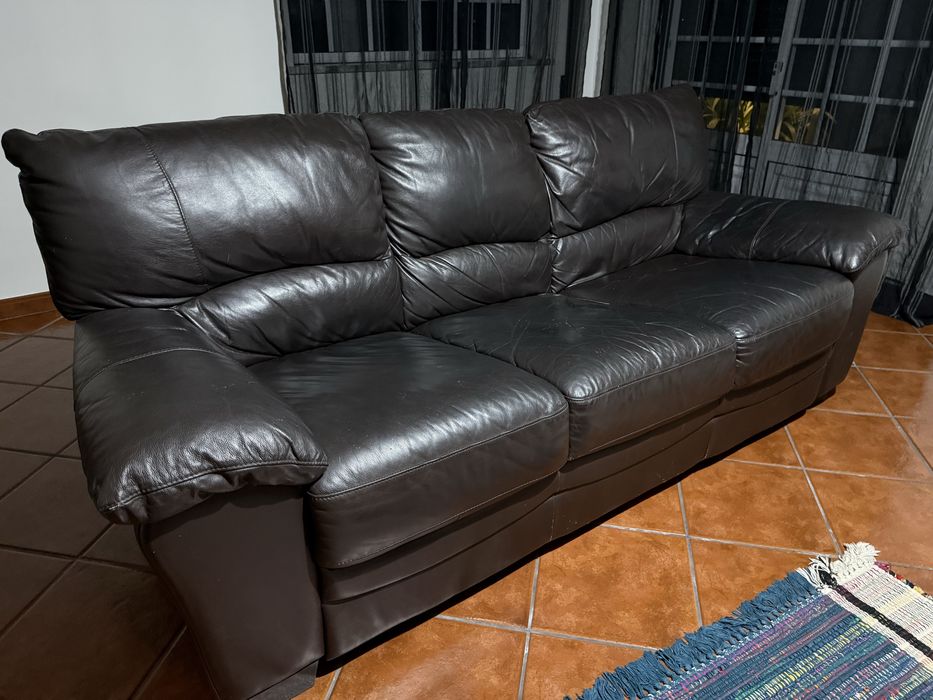 Sofá em Pele - Preto