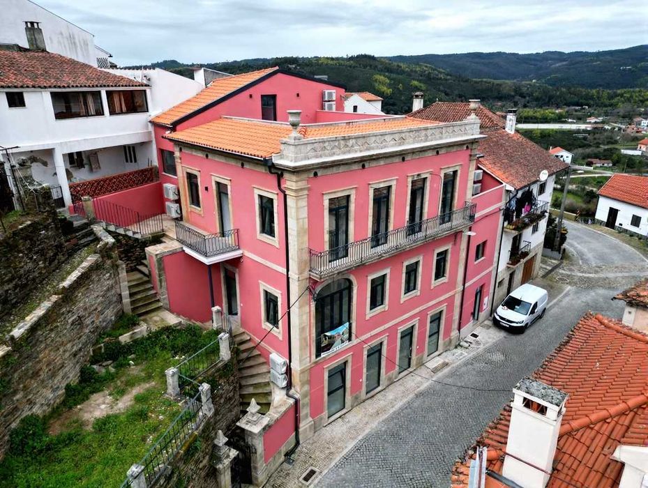 Edifício reabilitado para investimento | 8 unidades + rooftop | Ativo