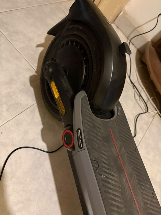 Trotinete impecável