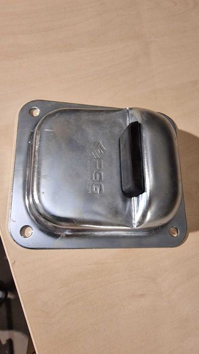 Ogranicznik gumowy do bramy skrzydłowej opór do bramy (2 sztuki)