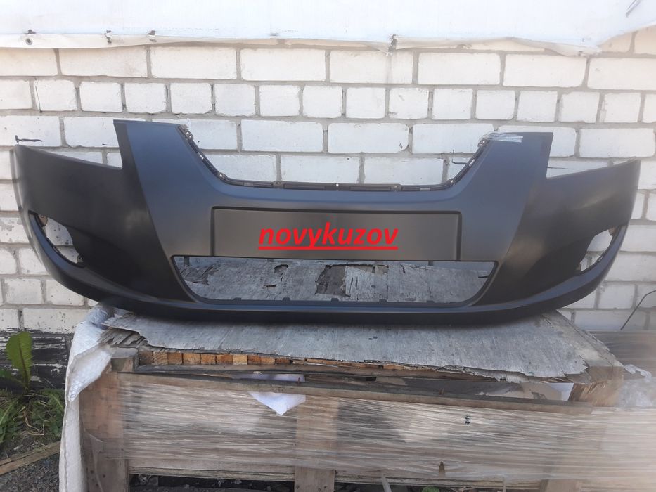 Бампер передний на Kia Ceed новый