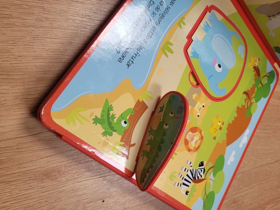 Livro Descobre e brinca crianças