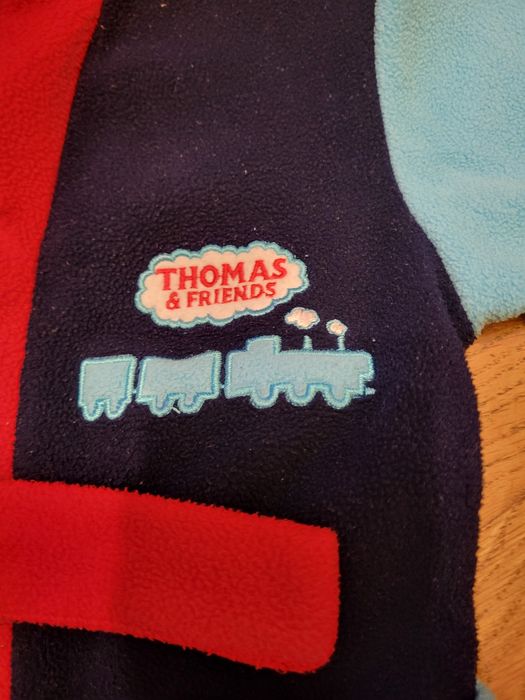 Zestaw polarowy szlafrok, śpiochy z serii Tomek i przyjaciele.