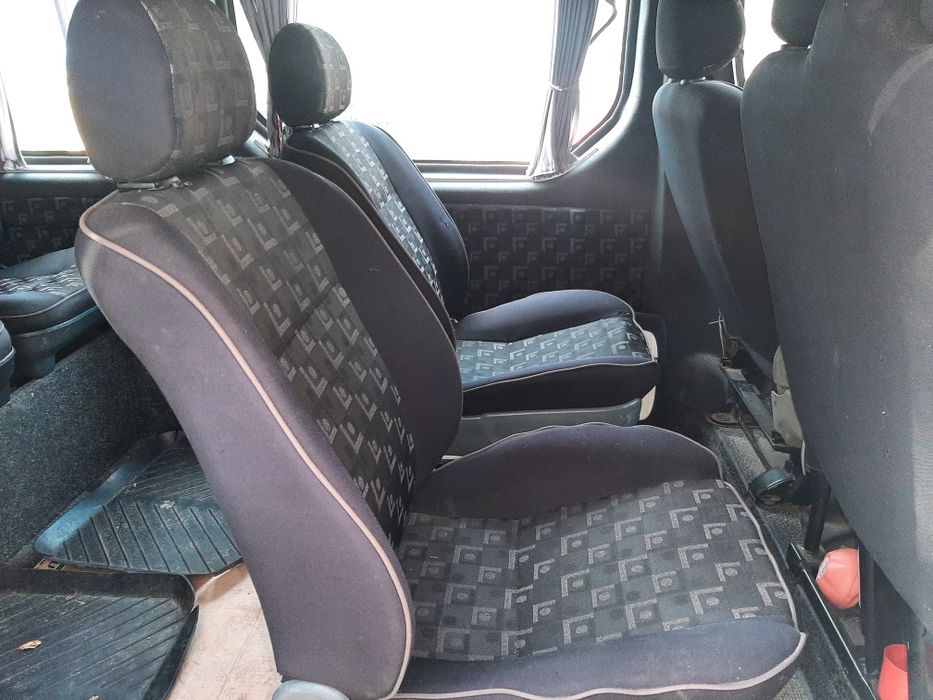 Оренда пасажирського буса з водієм,7+1.