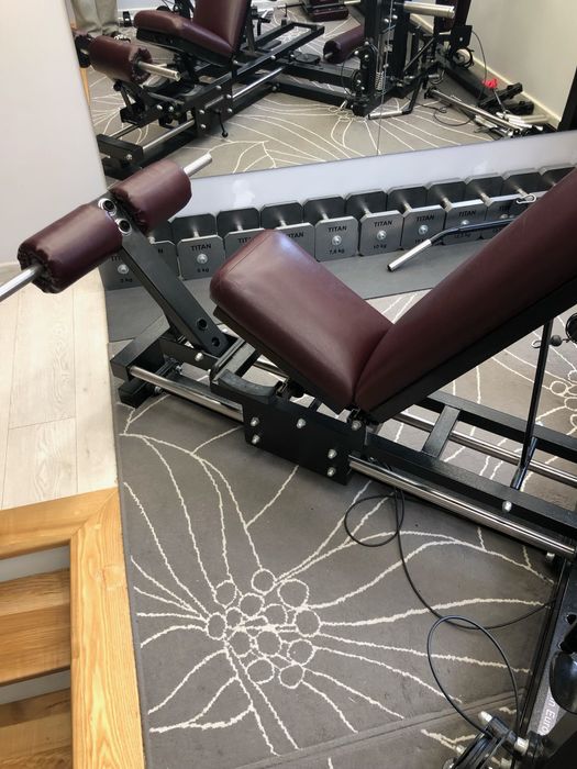 Maszyna do ćwiczeń Titan