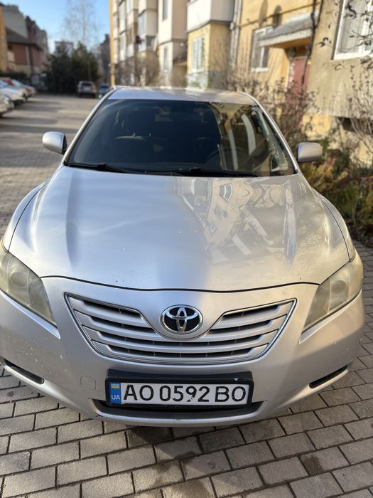 Тойота камрі 2007 року