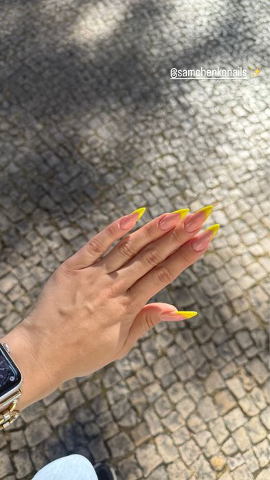 Unhas acrílico/verniz gel / gel