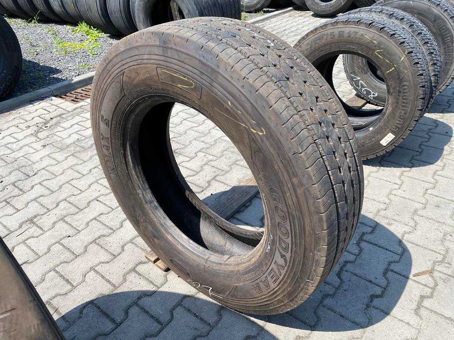 Opona ciężarowa używana prowadząca 275/70R22.5 GOODYEAR KMAX S / 12mm