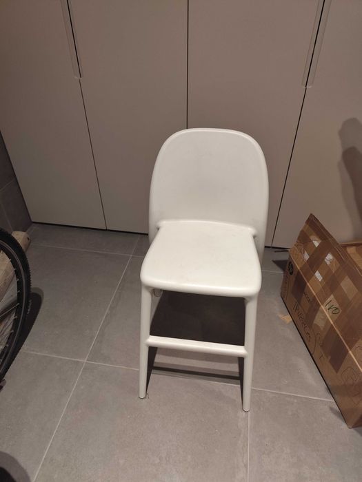 2 cadeiras urban criança Ikea