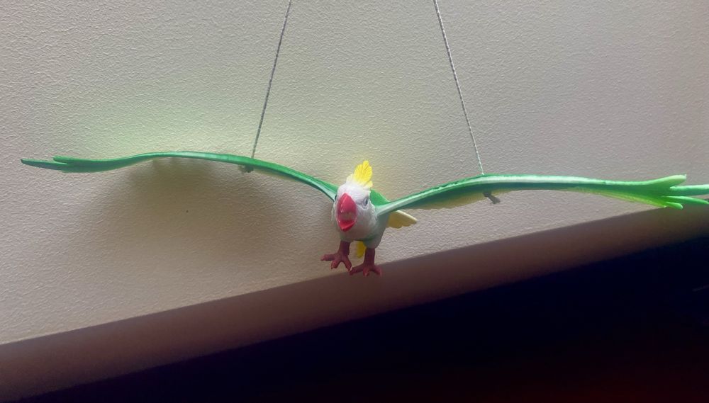 Papuga plastikowa wisząca