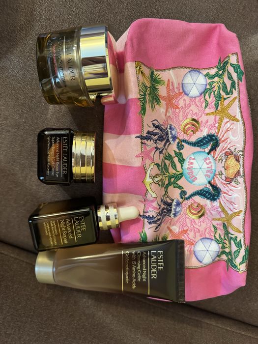 Estée Lauder duży zestaw kosmetyków pełnowymiarowch gratis paletka do oczu