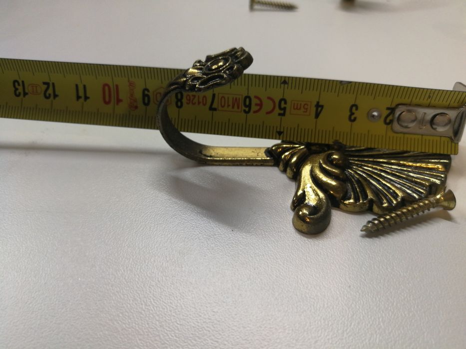 Gancho de parede para cortinado (alzapaños)