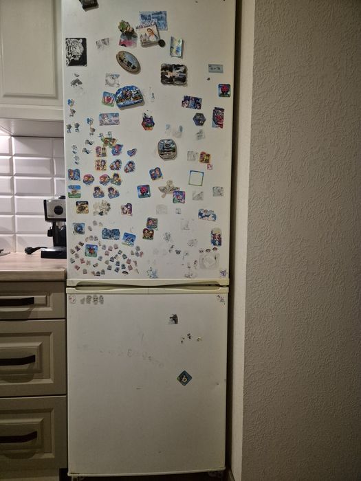 Холодильник General Frost