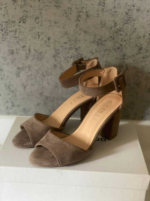 Босоніжки під замш 36 розмір