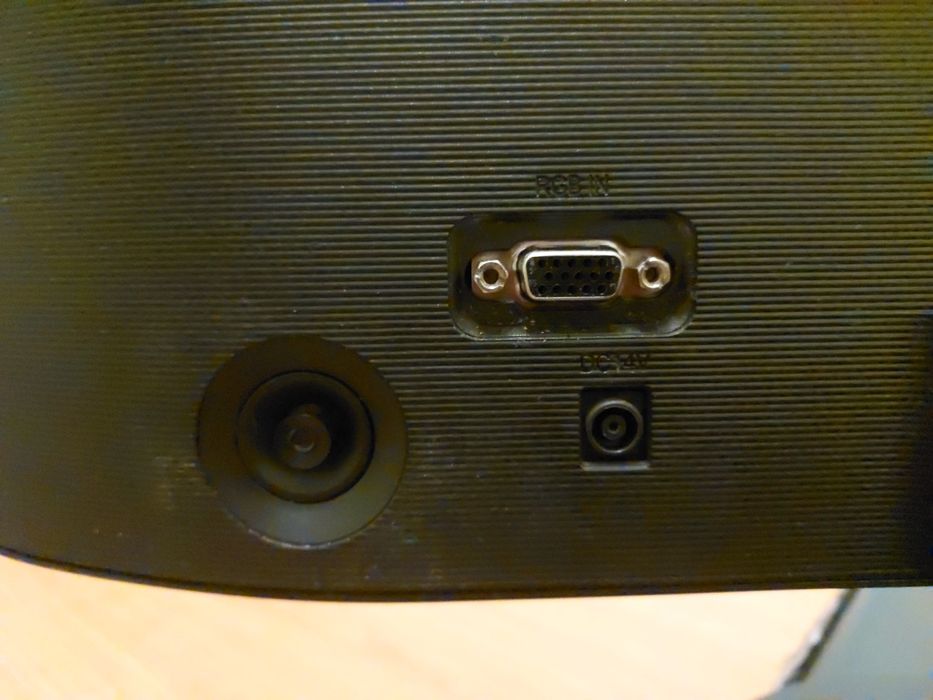 Монітор 19 дюймів Samsung S19F355HNI