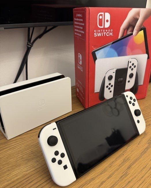 Nintendo Switch Oled Branca como nova, muito estimada