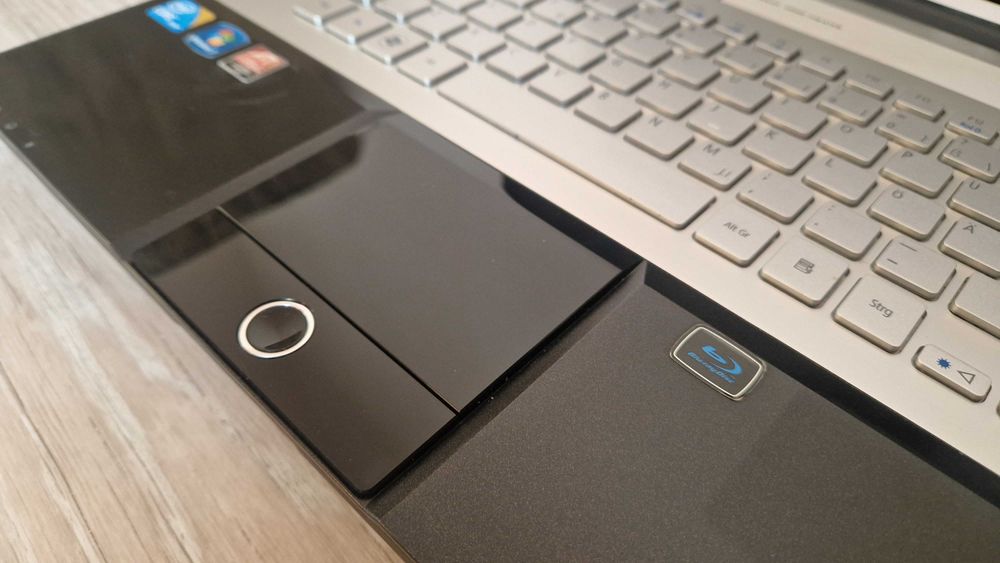 Laptop Acer Aspire Ethos audio 5.1 Intel i7 32GB ram 1TB SSD