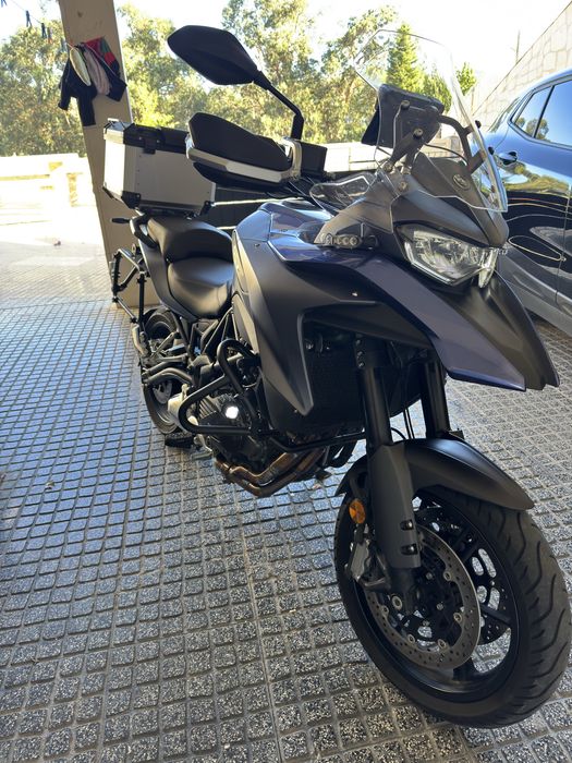 QJ Motor SRT 550 com extras