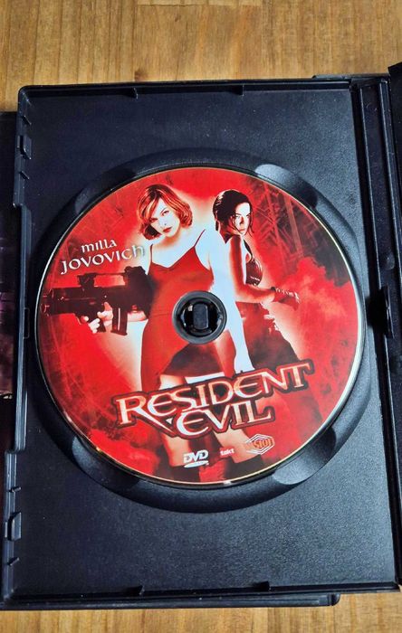 2 x Film DVD Resident Evil - Matrix Rewolucje
