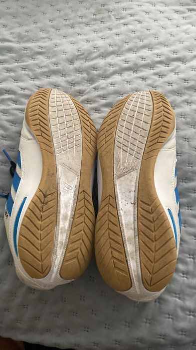 Tenis futsal semi novos adidas