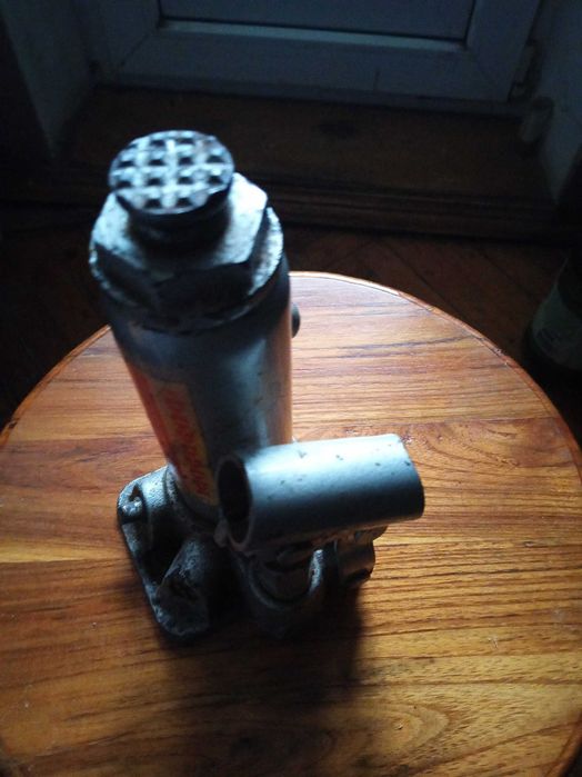 домкрат гидравлический