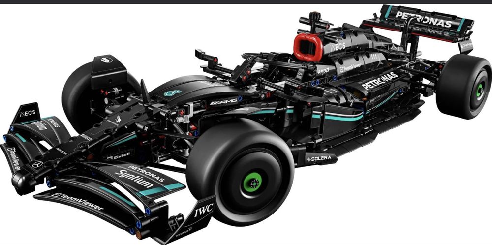 лего Technic Mercedes-AMG F1 W14 E Performance