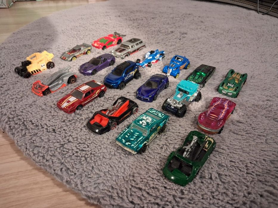 Samochodziki Hot wheels