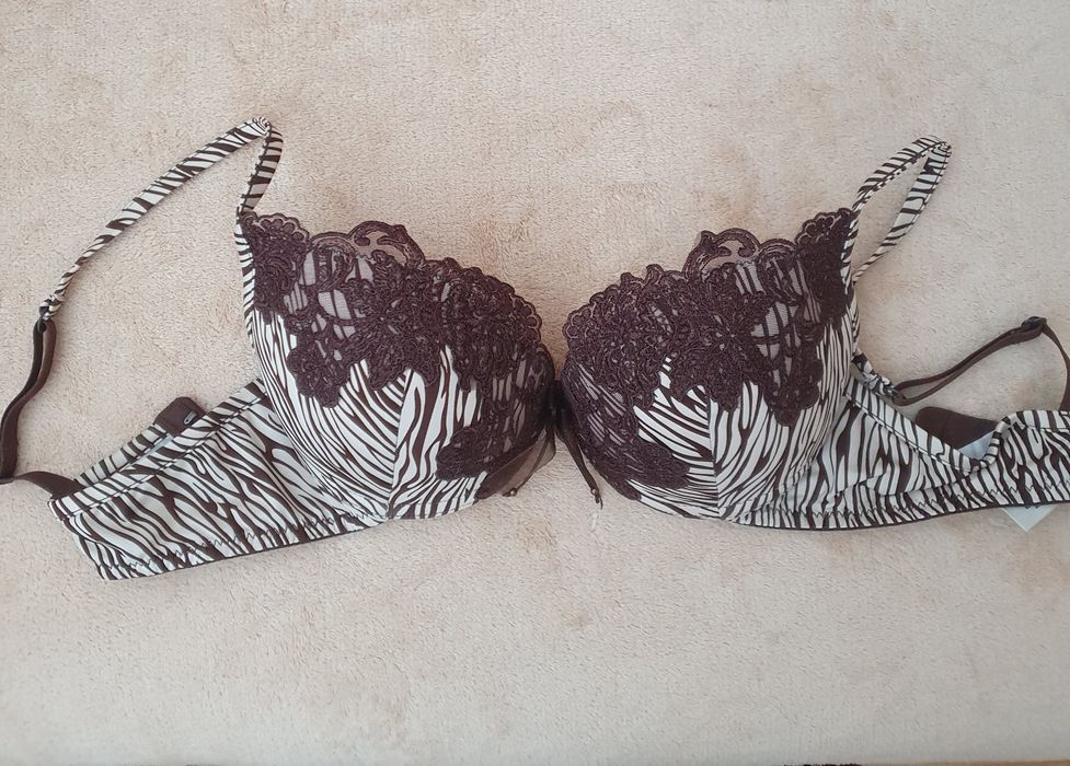 Бюстгальтер з мереживом