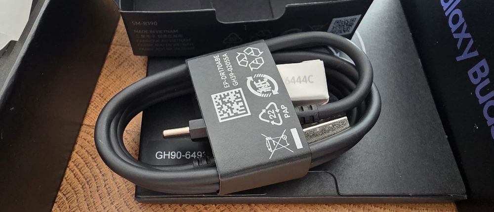 Fones sem fio da Samsung Galaxy Buds Pro Roxo SM-R190
