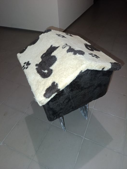 Домик для кошки качественный
