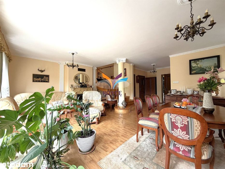 Segment skrajny 126m2 działka 235m2 garaż klima