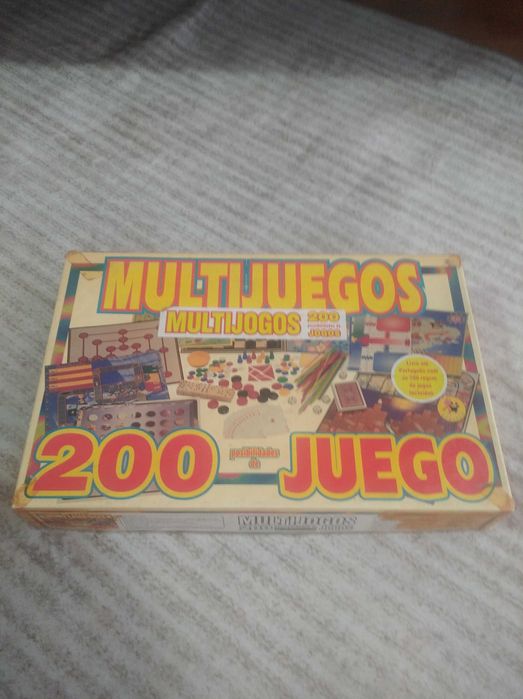 Jogo de Tabuleiro Multijogos 200 Possibilidades