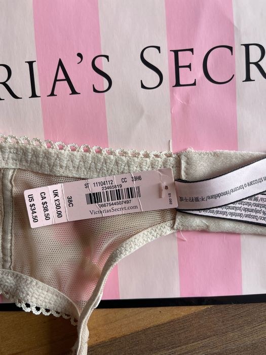 Бюстгальтер Victoria’s Secret 38C