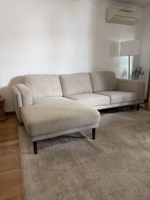 Sofa em excelentes condicoes - gato preto