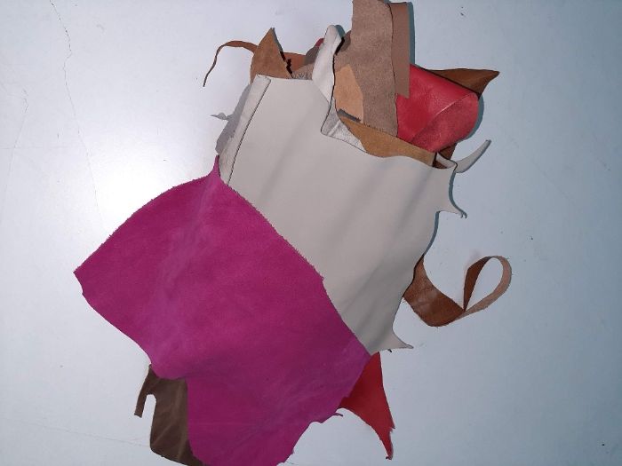 Peles / couro retalhos