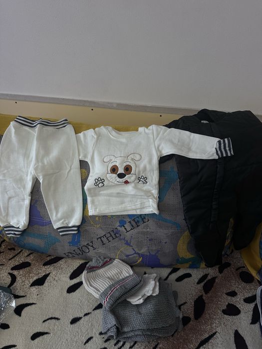 Безкоштовно набір одягу