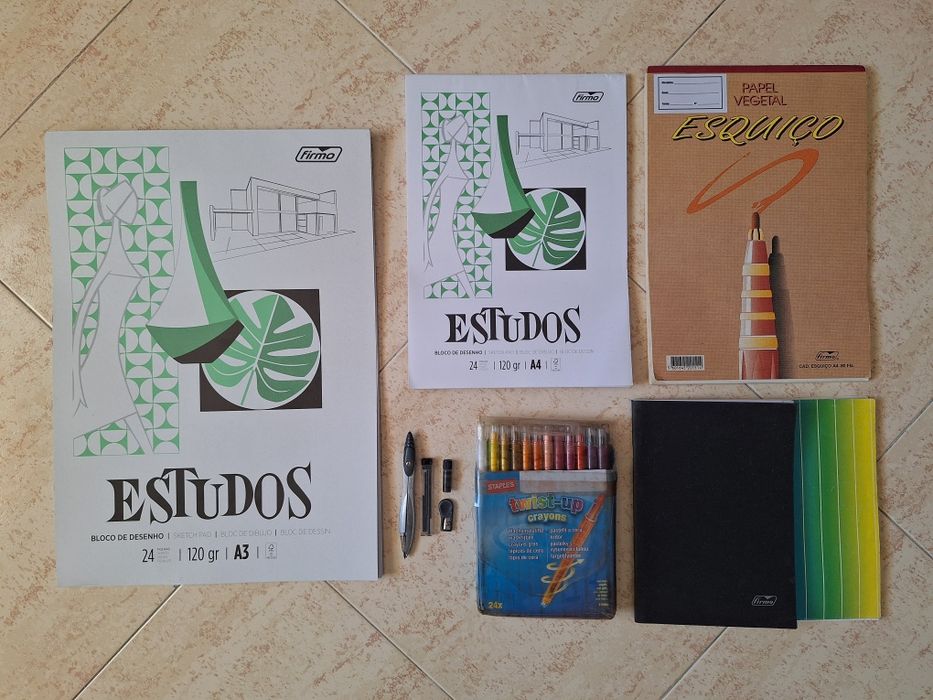 Base com Canetas = 2€