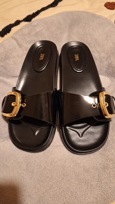 Sandálias  Zara Novas