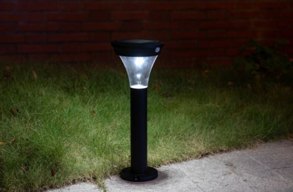 Lampa solarna słupek ogrodowy z czujnikiem