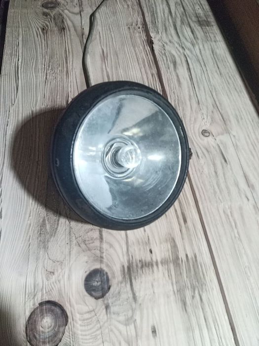 Фара для грузової машини.